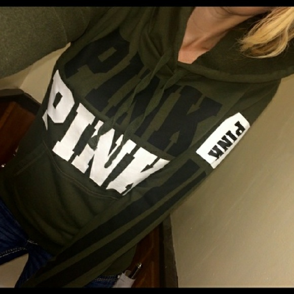 EUC, vs pink perfect pullover - Picture 3 of 3